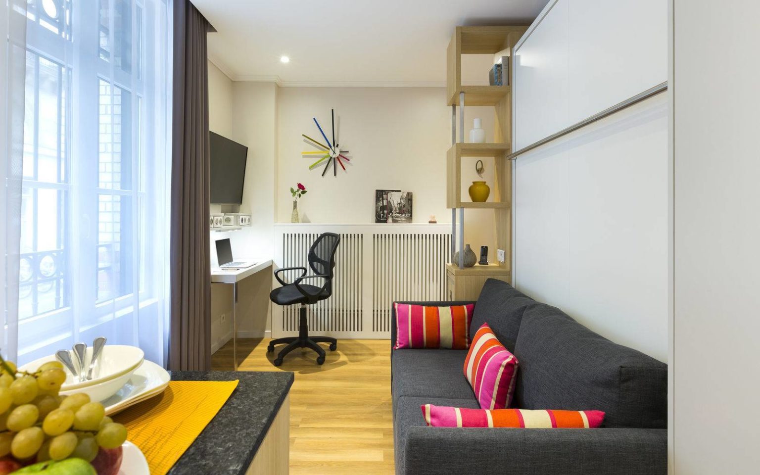Single studio 2